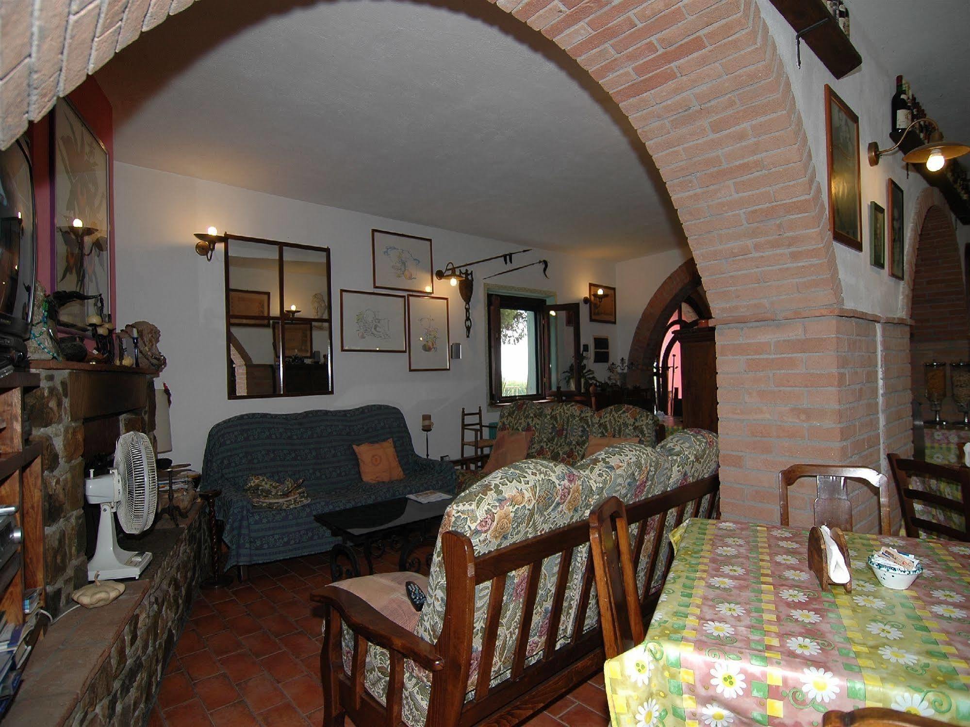 Locanda Le Mandriane อัลบิเนีย ภายนอก รูปภาพ